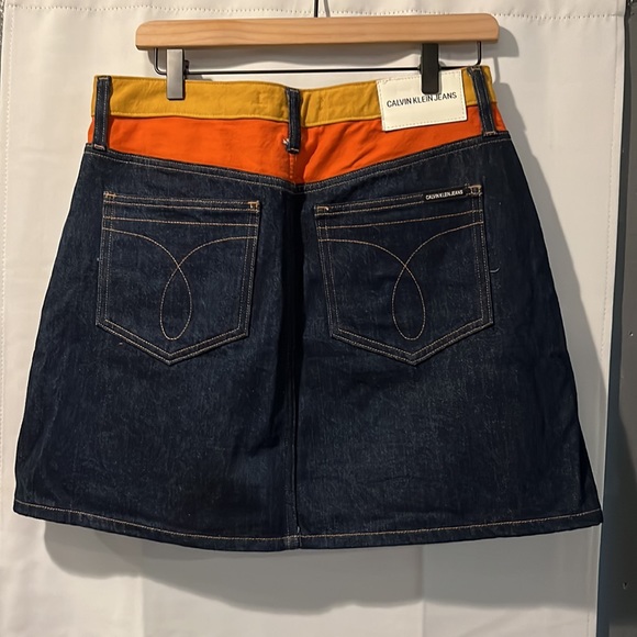 Color block denim mini skirt - Picture 2 of 3